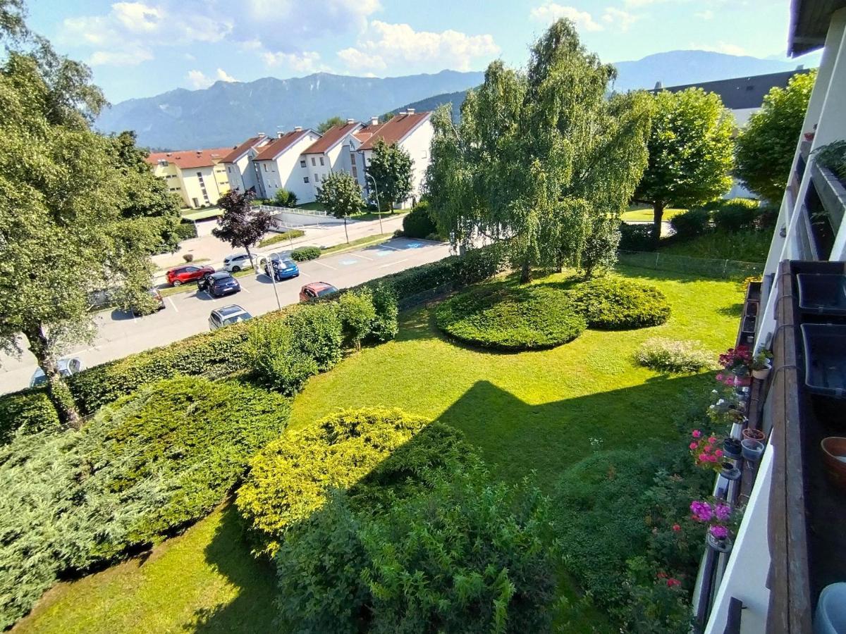 Waldeslust Warmbad Mit Balkon Und Privatem Parkplatz Apartment Villach Exterior photo